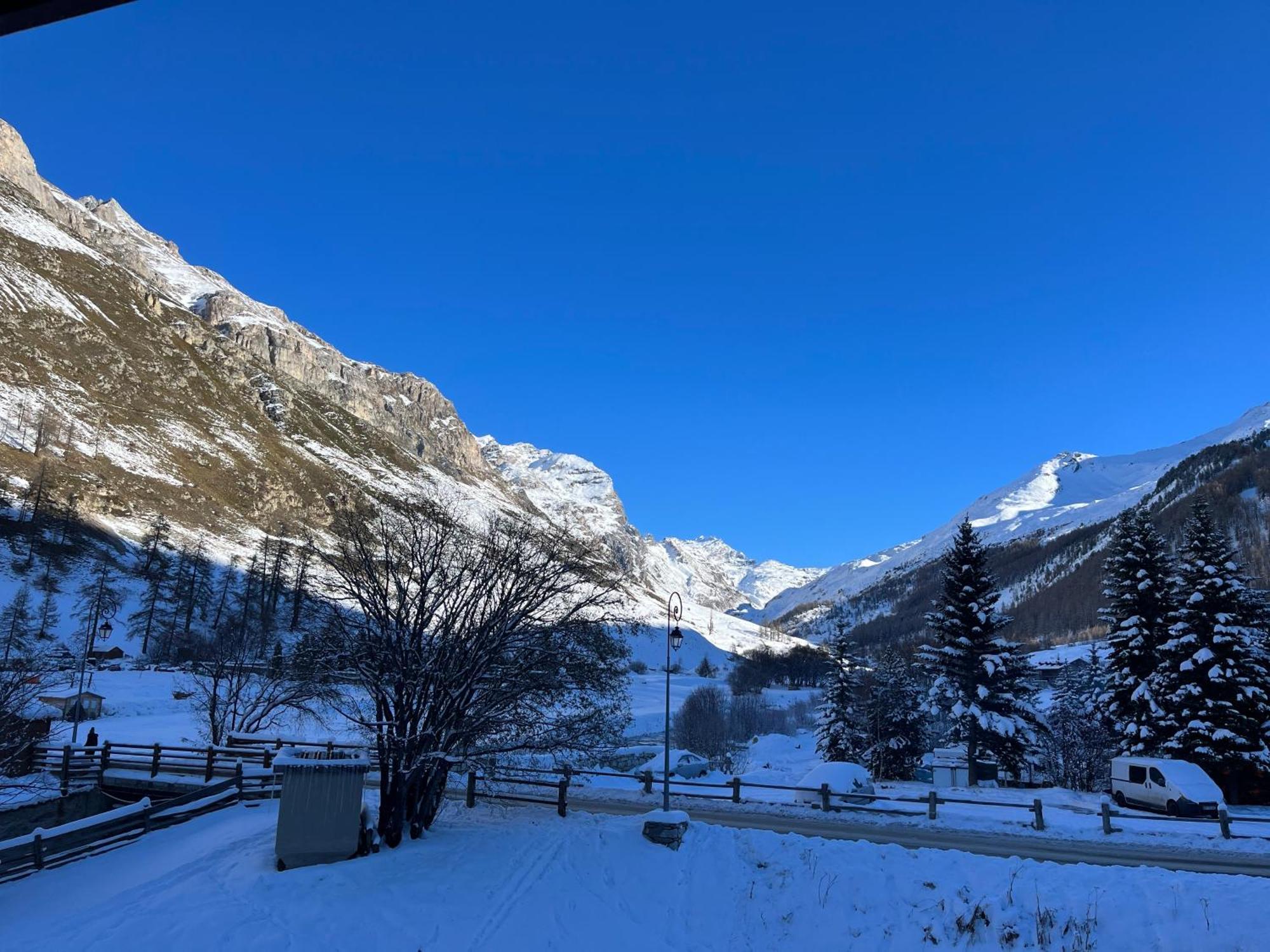 Les Barmettes Appart Renove Avec Vue, Parking Et Skis Aux Pieds Val d'Isere Bagian luar foto